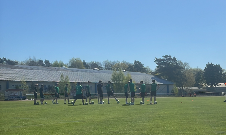 Mannschaftsbild im SEP-Stadion