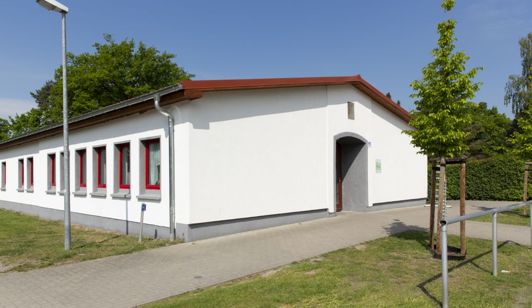 seitlicher Blick auf Gästehaus 11 — Unterkünfte