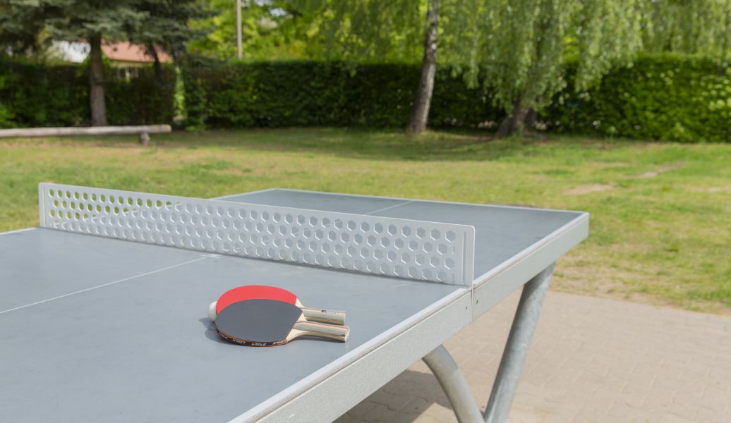Tischtennisplatte am Gästehaus 12