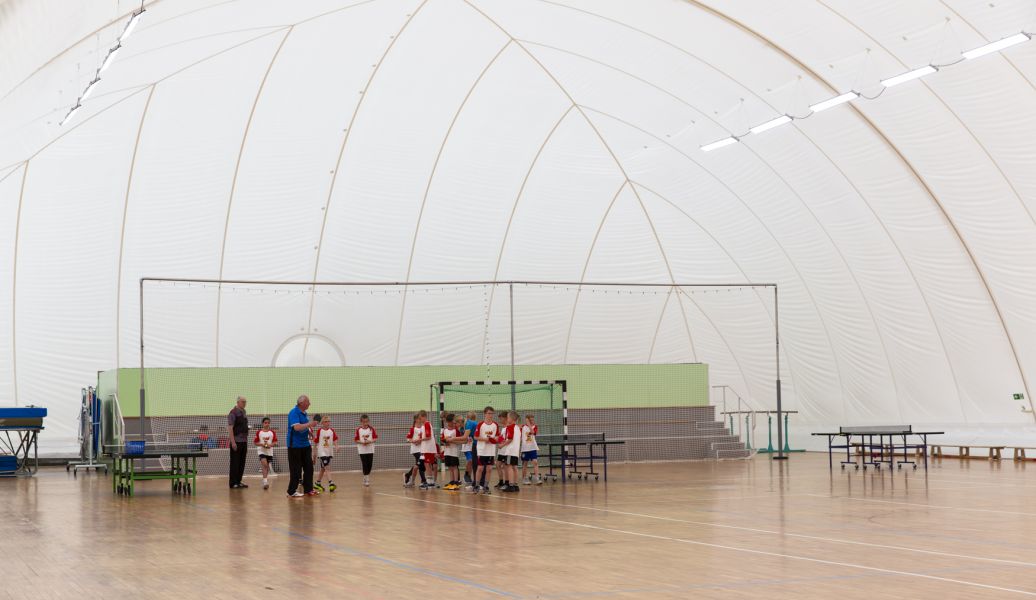 Talentiade — Tischtennis in der Traglufthalle