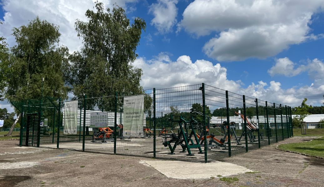 Außenansicht Outdoor Gym